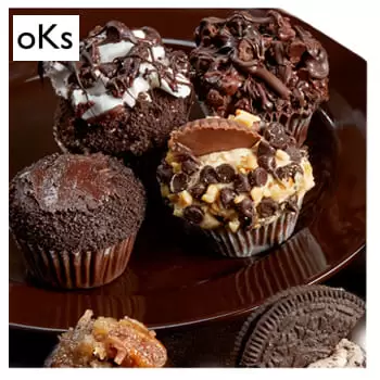 Los Angeles flowers  -  Chocolate Lovers Cupcake Collection Flower Delivery