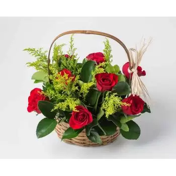 Acopiara flori- Coș cu 9 trandafiri roșii și frunziș Floare Livrare