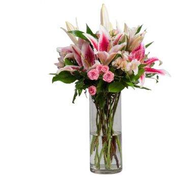 Guadiaro flowers  -  A touch of raspberry Flower Bouquet/Arrangement