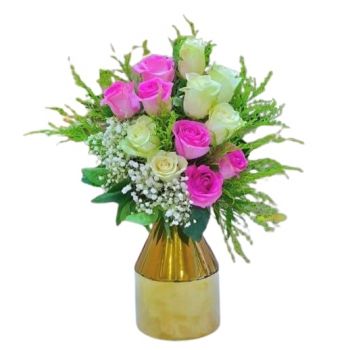 Аль Бахах цветы- Букет из смешанных роз Цветок Доставка