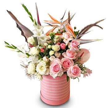 Bon Accueil flowers  -  Mystery Floral  Flower Delivery