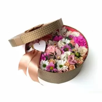 ดอกไม้ ฮังการี - ความสง่างามเล็กน้อย - กล่องดอกไม้ ดอกไม้ จัด ส่ง