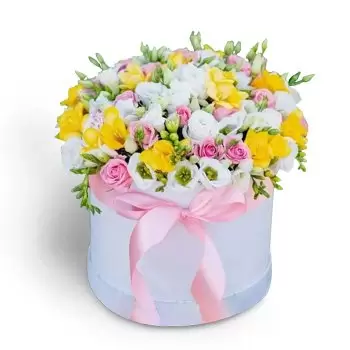 Братислава цветя- Деликатна кутия за цветя Цвете Доставка